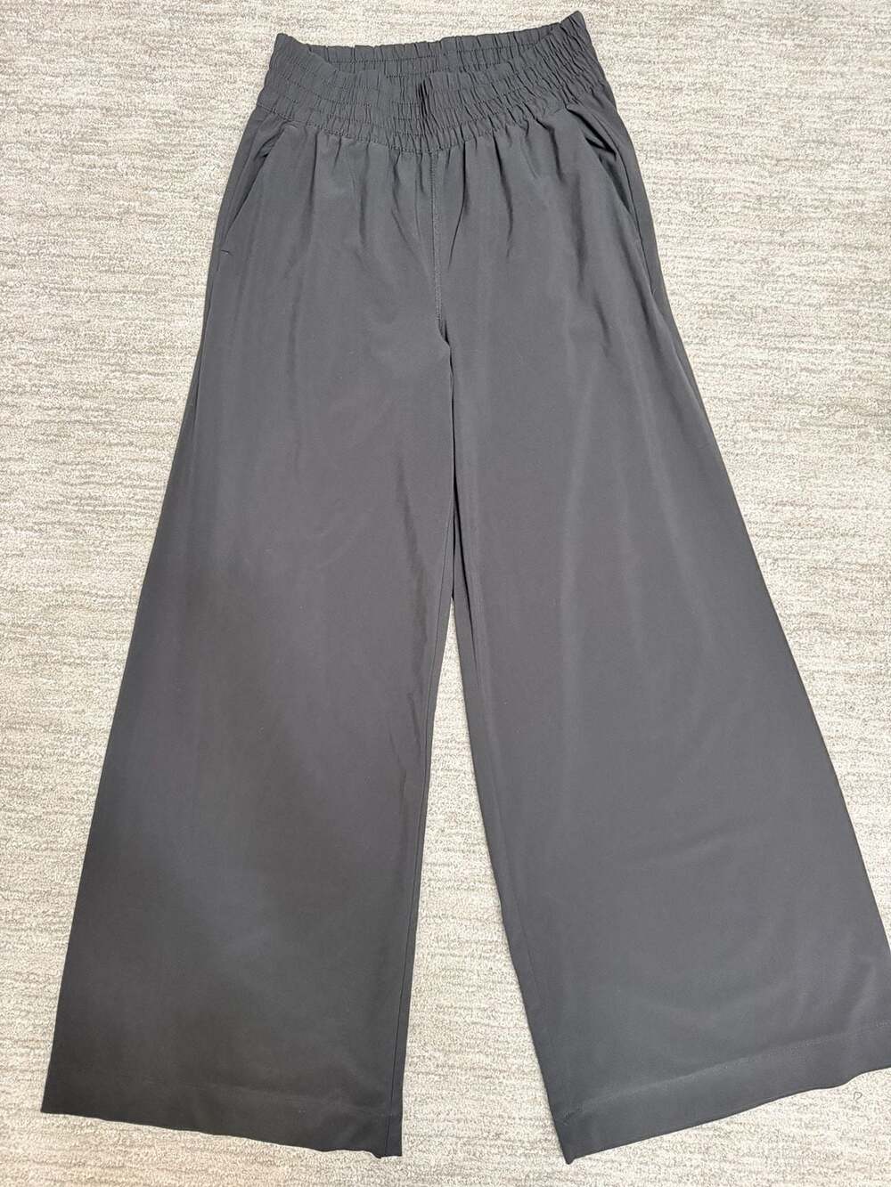 Vuori Wide Leg Pants